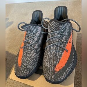 Adidas Yeezy Boost 350 V2 Carbon Belu-ga size 9